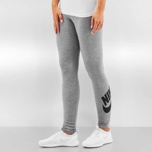 Women’s Nike Leggings